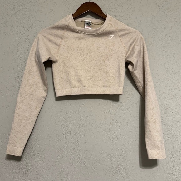 Women's Gymshark Cream Long Sleeve Cropped Workout Top - Picture 2 of 9